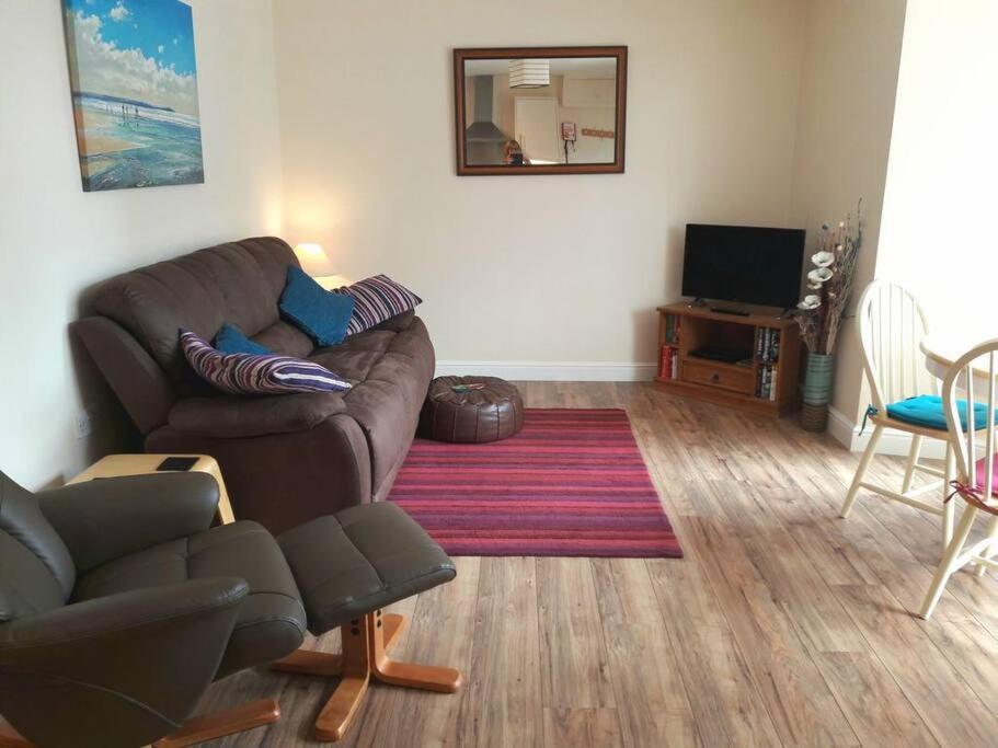 Juno - Apartment In The Heart Of Newquay 뉴키 외부 사진